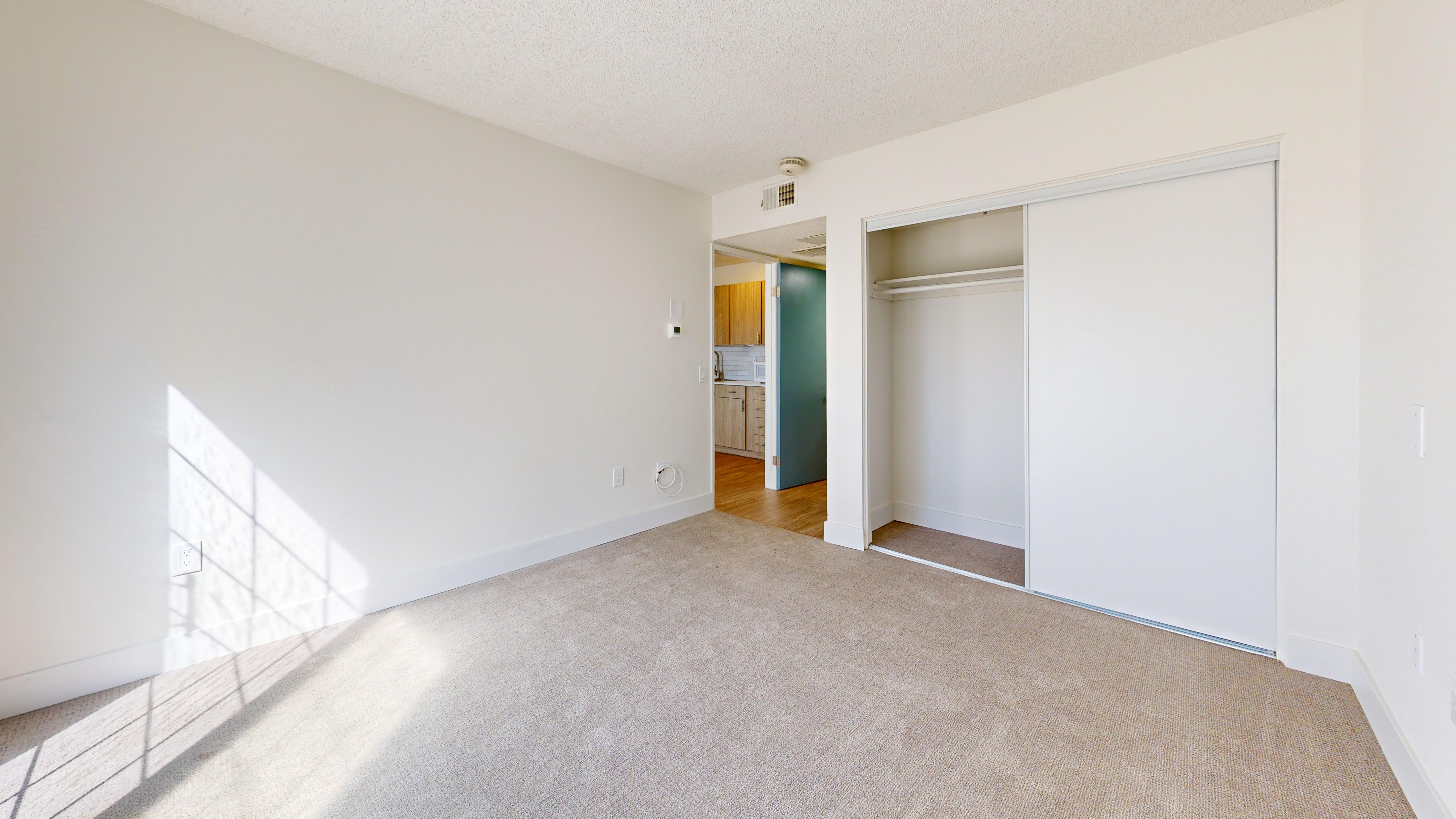 Senior-Living-The-Camelot-One-Bedroom-Duke-480-sqft-Bedroom